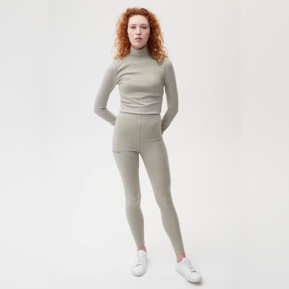 🔥SEND OFFERS🔥 PANGAIA LEGGINGS SET NWT​​